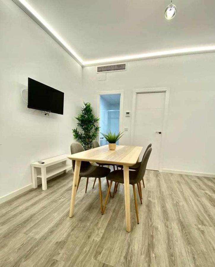 Los Almendros - Free Parking Cordoba Exterior photo