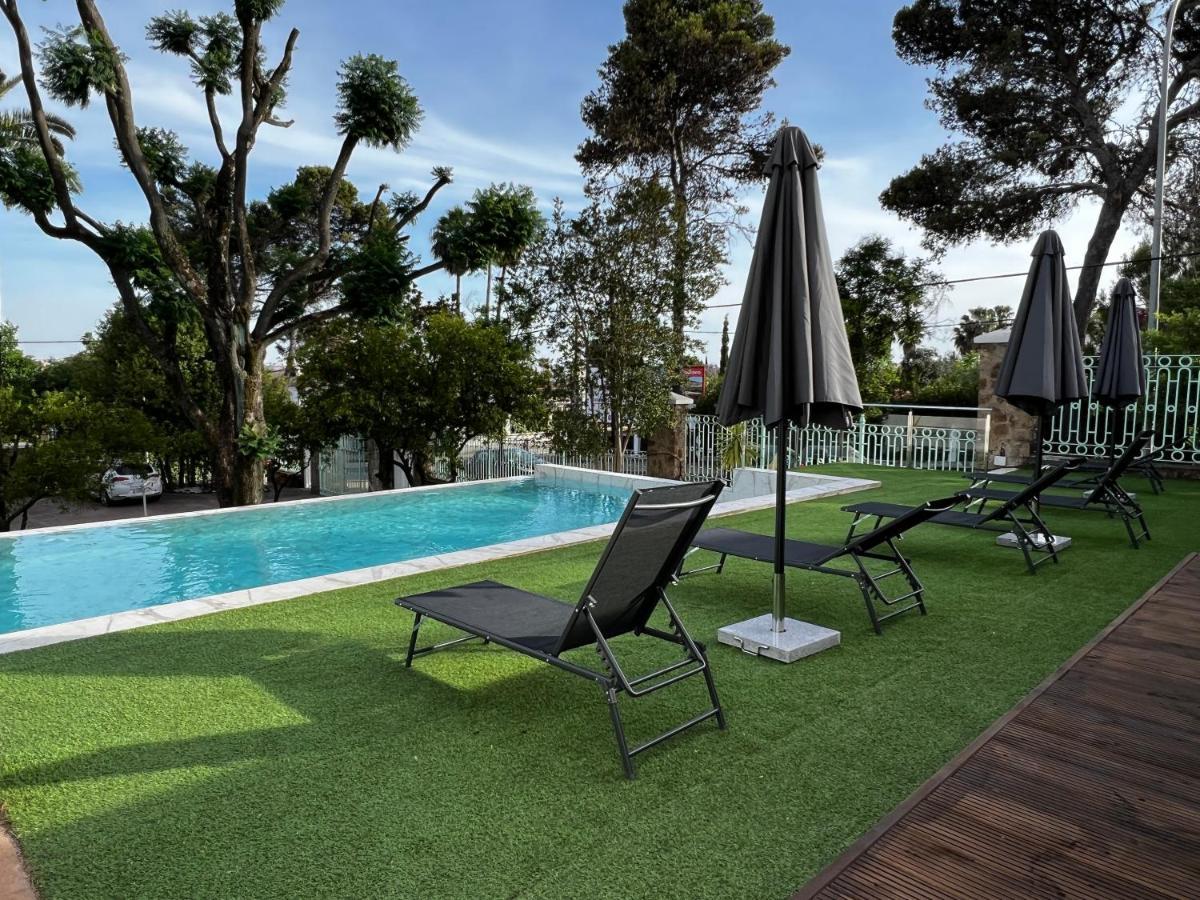 Los Almendros - Free Parking Cordoba Exterior photo